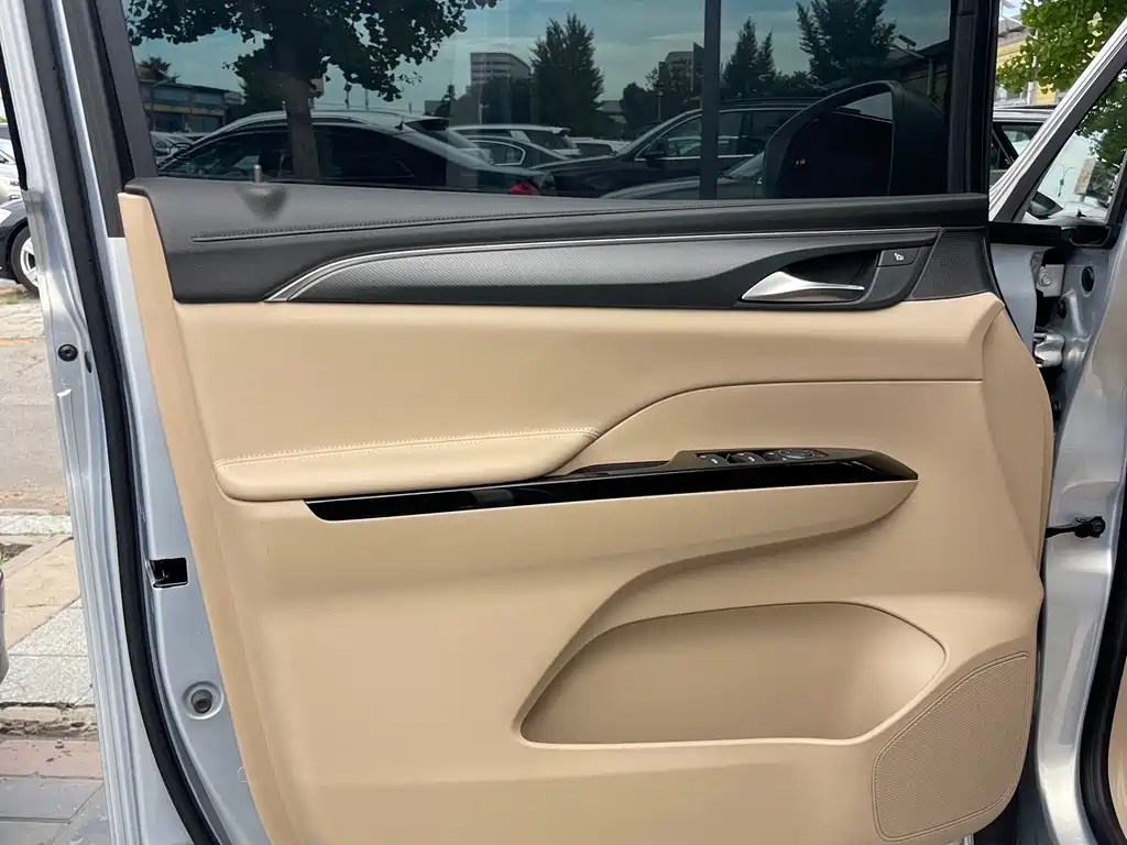 Buick GL8 2025 Premium