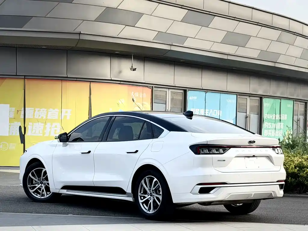 Ford Mondeo — миниатюра 3