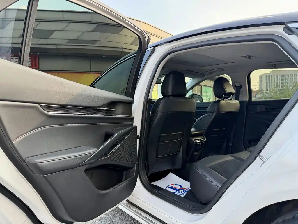 Ford Mondeo — миниатюра 11