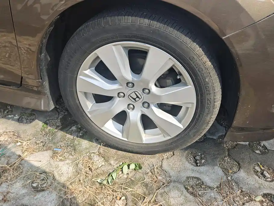 Honda Jade — миниатюра 6