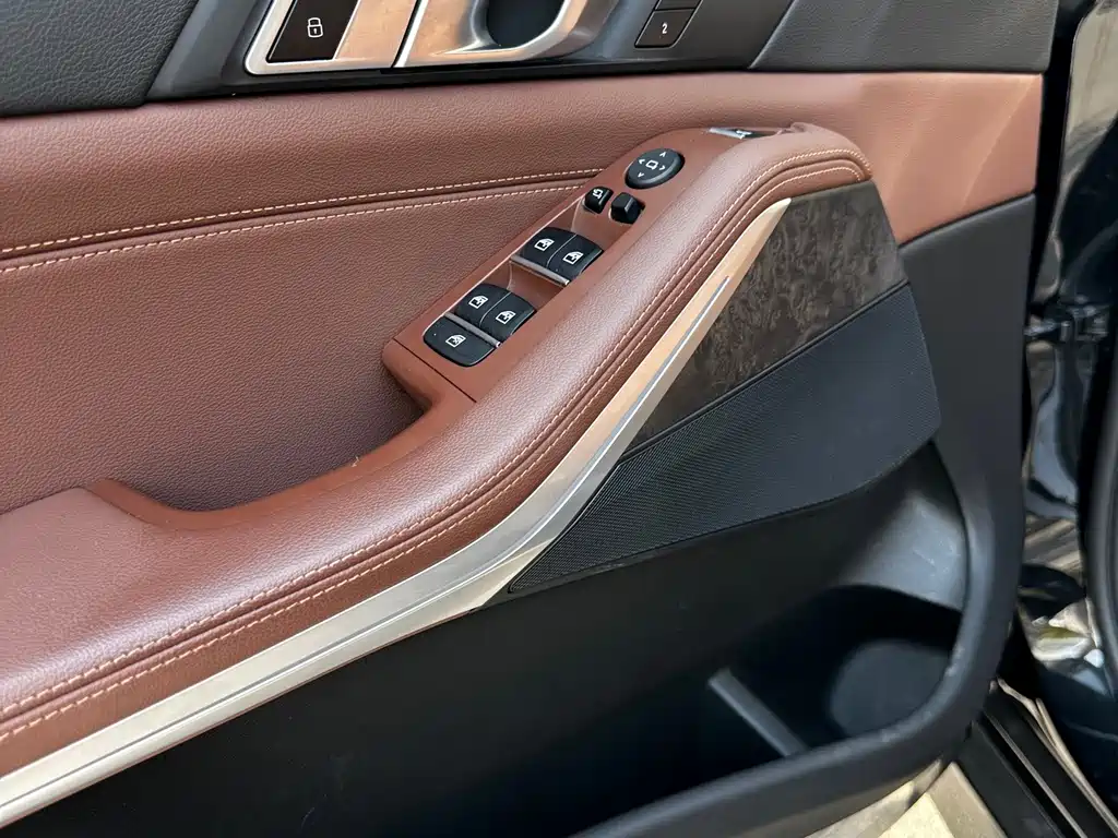 BMW X5 (Import) — миниатюра 10