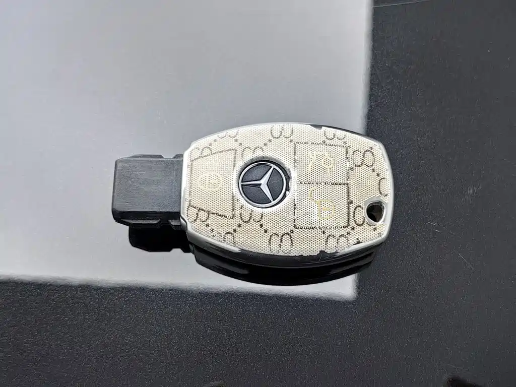 Mercedes-Benz GLK-Class (Import) — миниатюра 19