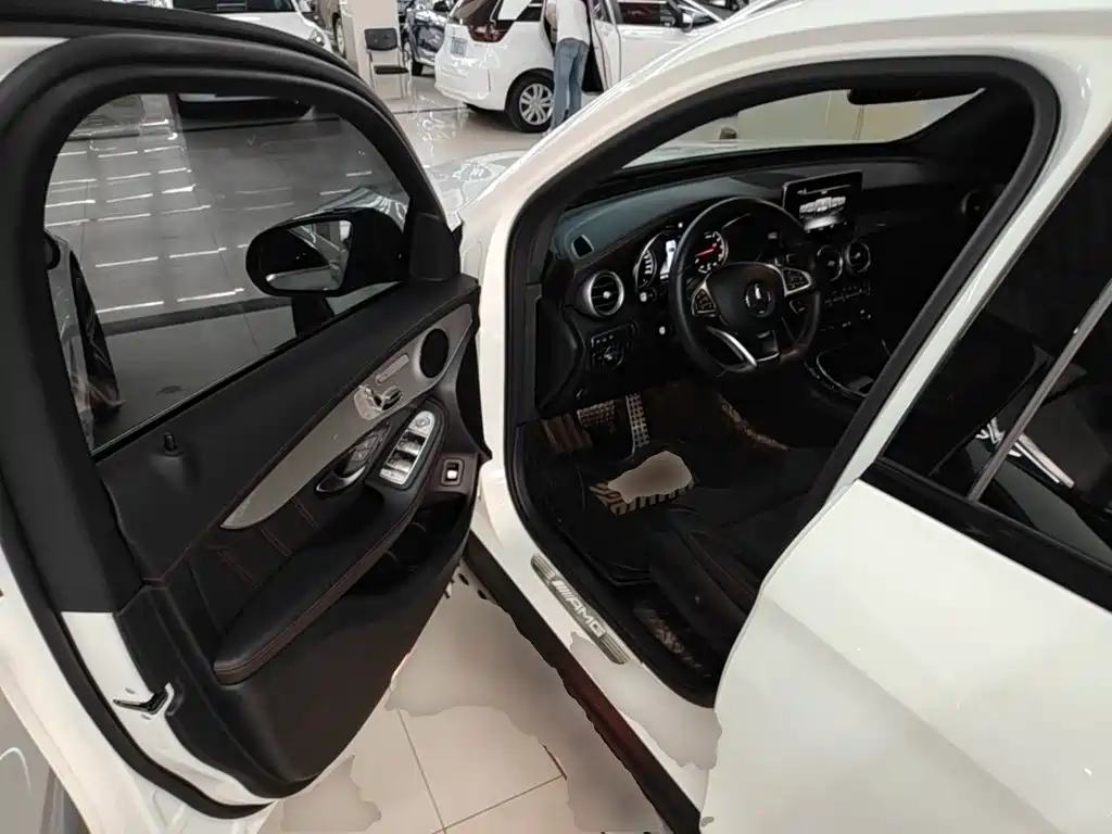 Mercedes-Benz GLC AMG — миниатюра 16