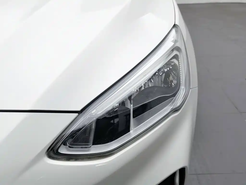 Ford Focus — миниатюра 7
