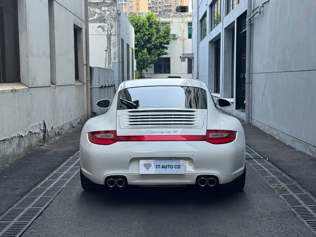 Porsche 911 2010 Carrera 4 3.6L