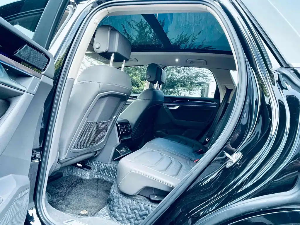 Volkswagen Touareg 2020 3.0TSI VI