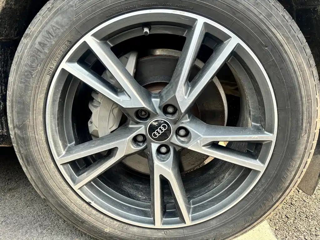 Audi Q5L — миниатюра 23