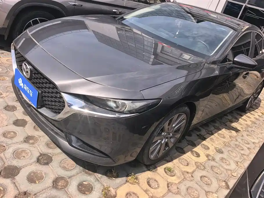Mazda 3 Axela 2021