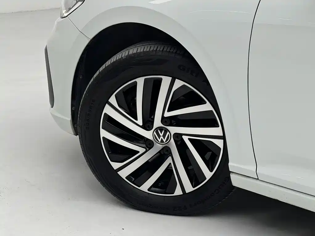 Volkswagen Lavida — миниатюра 14