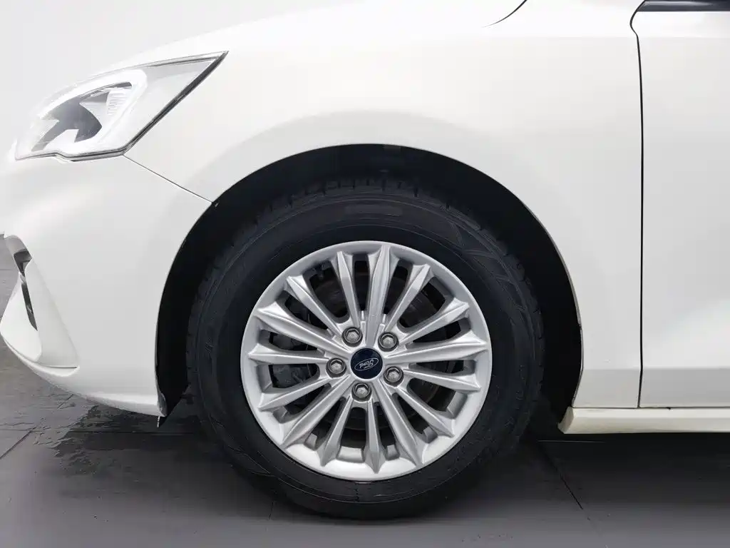 Ford Focus — миниатюра 17