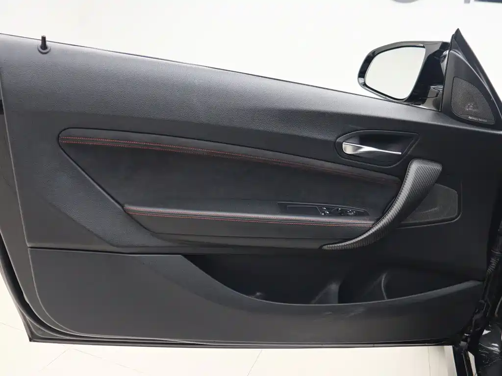 BMW M2 — миниатюра 6