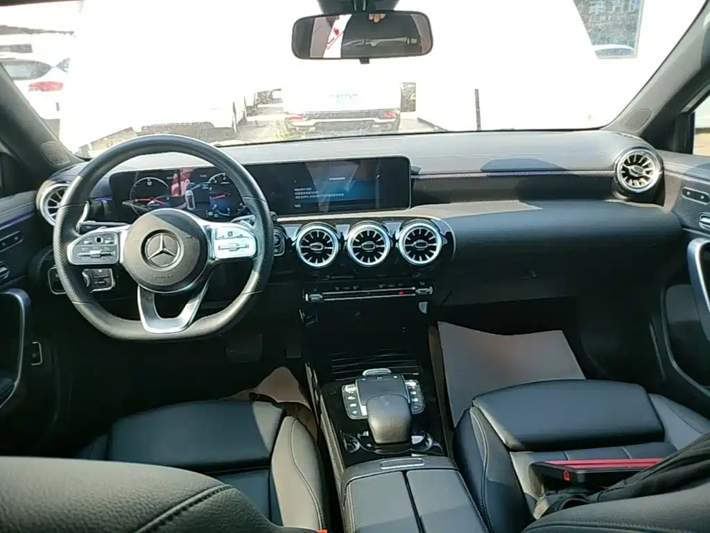 Mercedes-Benz A-Class — миниатюра 10