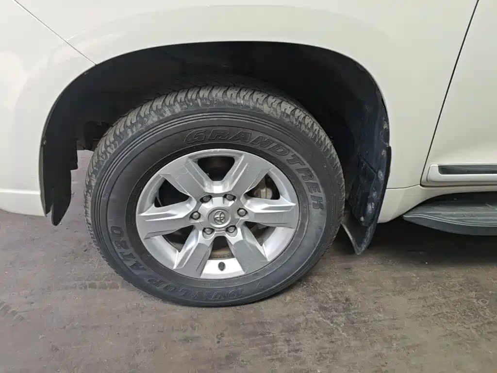 Toyota Prado — миниатюра 23