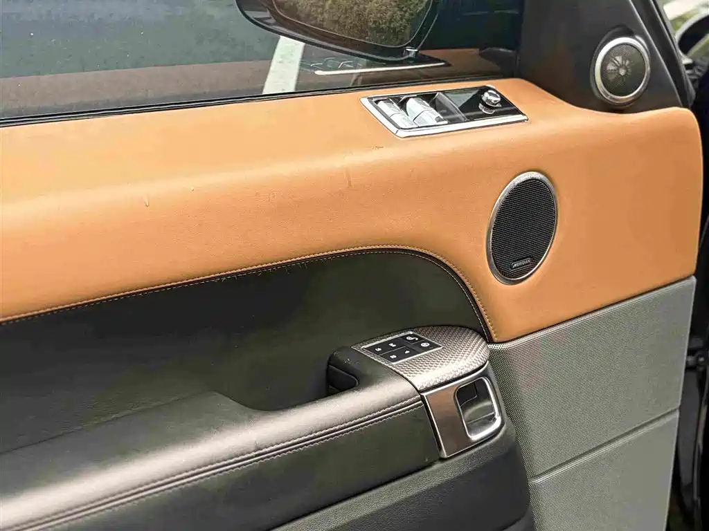 Land Rover Sport — миниатюра 17