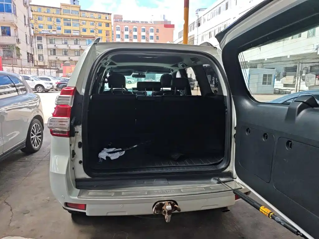 Toyota Prado — миниатюра 19