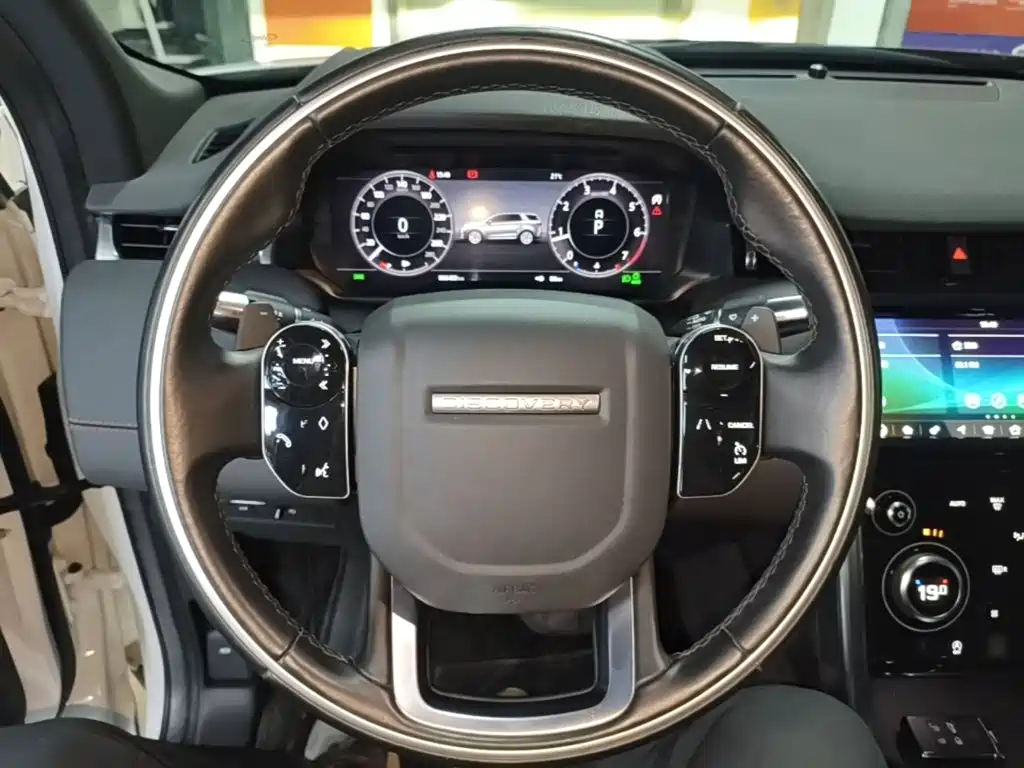 Land Rover Discovery Sport — миниатюра 11
