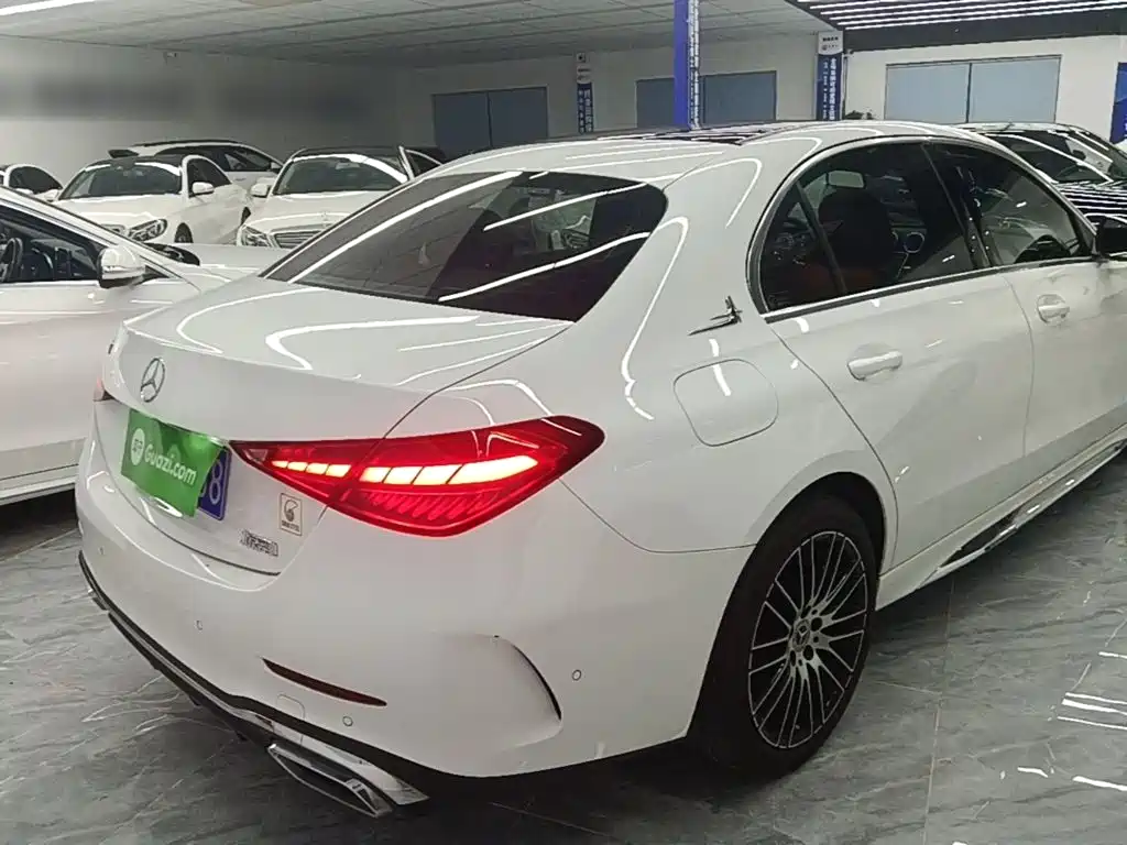 Mercedes-Benz C-Class — миниатюра 7