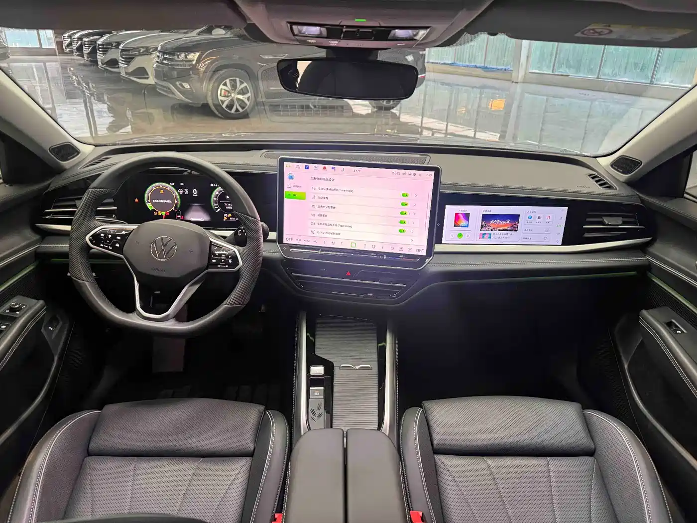 Volkswagen Passat 2024 Silver/gray из Китая, фото 5
