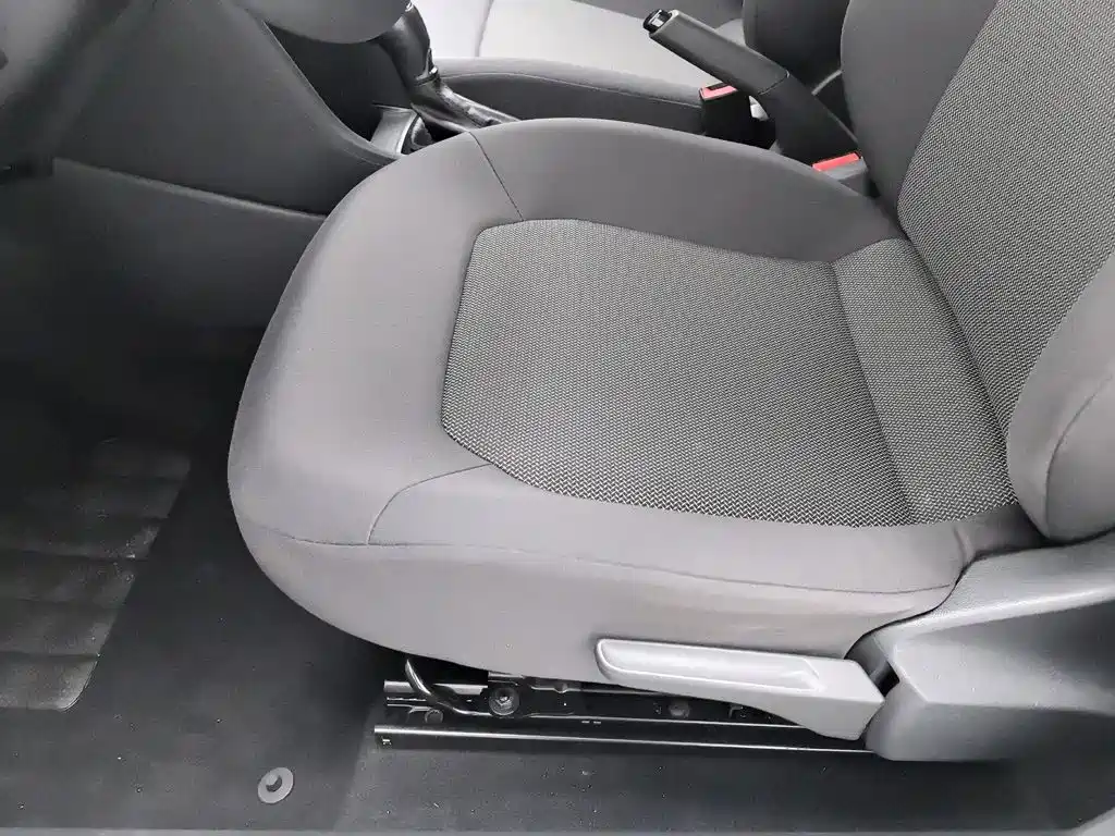 Skoda Rapid Spaceback — миниатюра 20