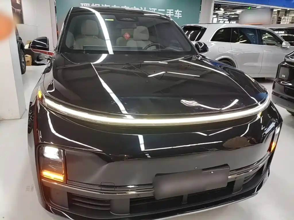 Li Auto Li L8 — миниатюра 3