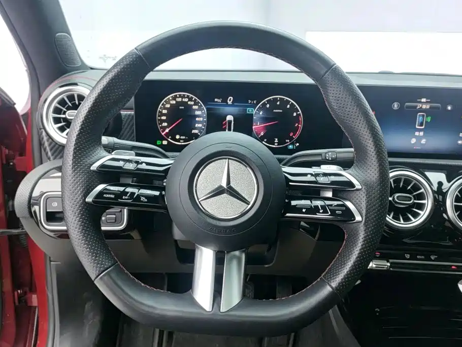Mercedes-Benz A-Class — миниатюра 15