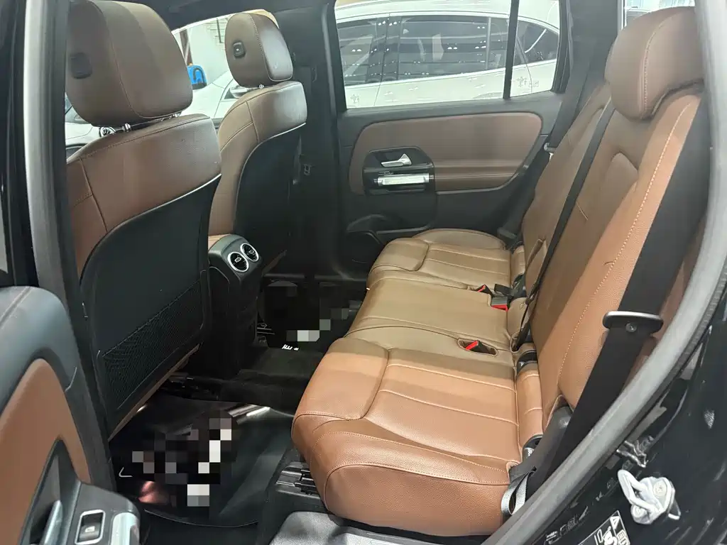 Mercedes-Benz GLB — миниатюра 6