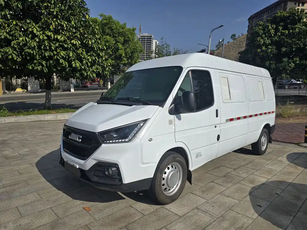 Купить JMC Tesla