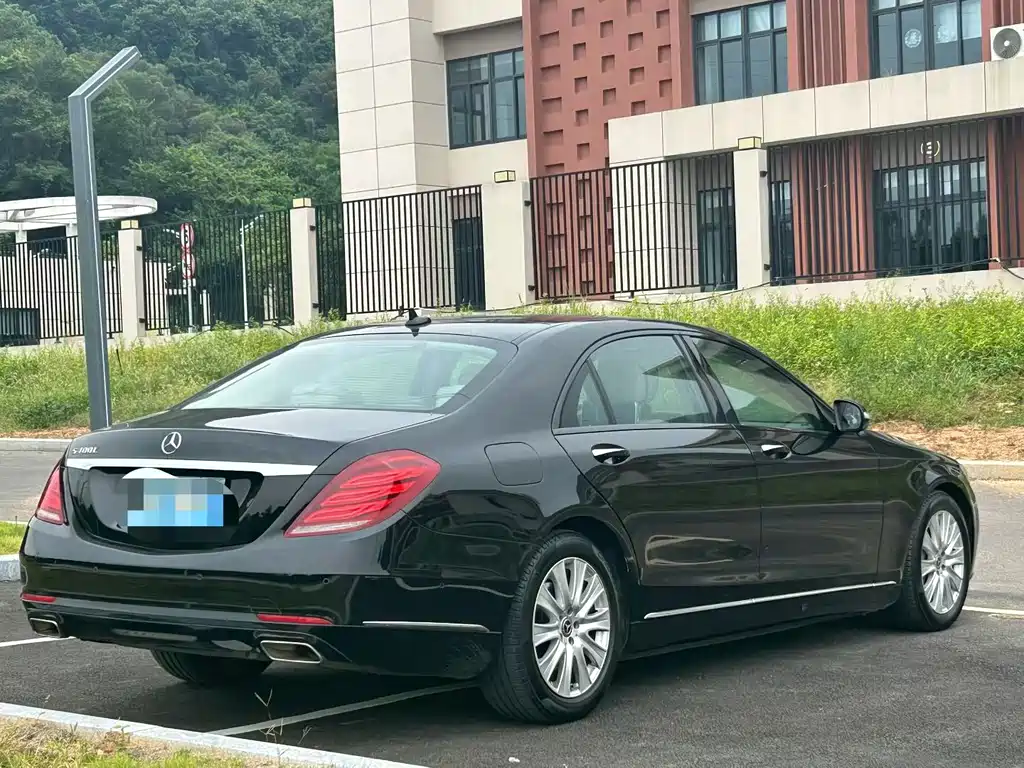 Mercedes-Benz S-Class — миниатюра 9