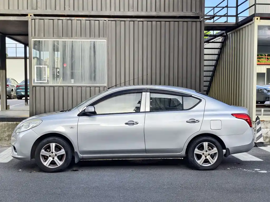 Nissan Sunny 2011 1.5XE CVT Comfort