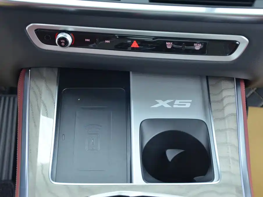 BMW X5 2026 xDrive 40Li M Sport