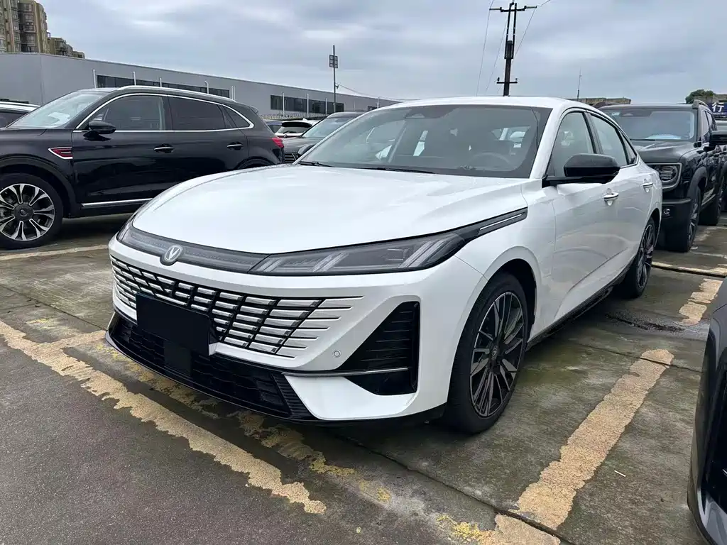 Купить Changan Eado
