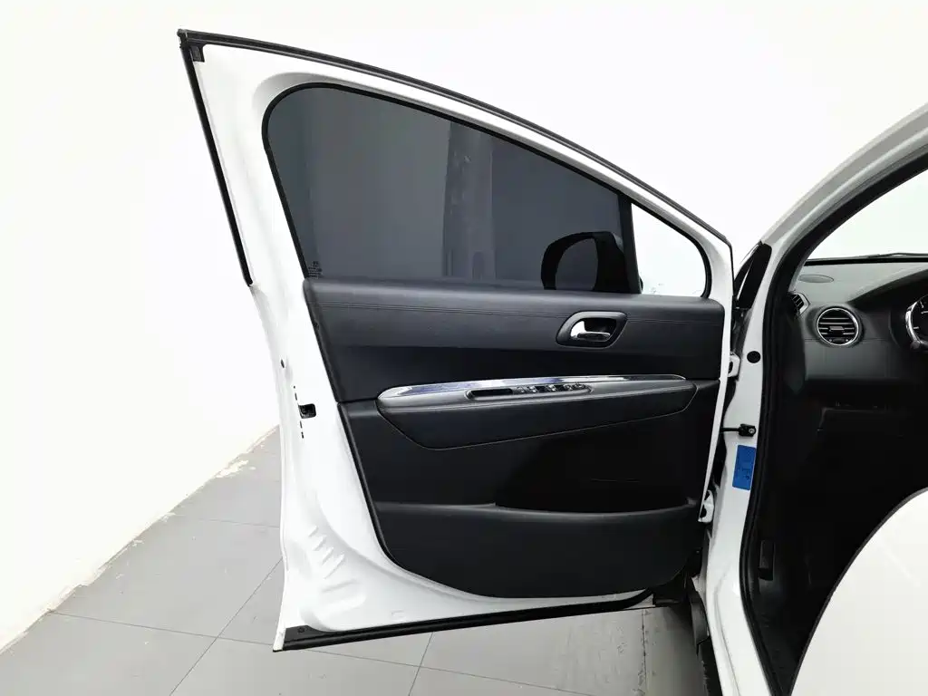 Peugeot 3008 — миниатюра 8