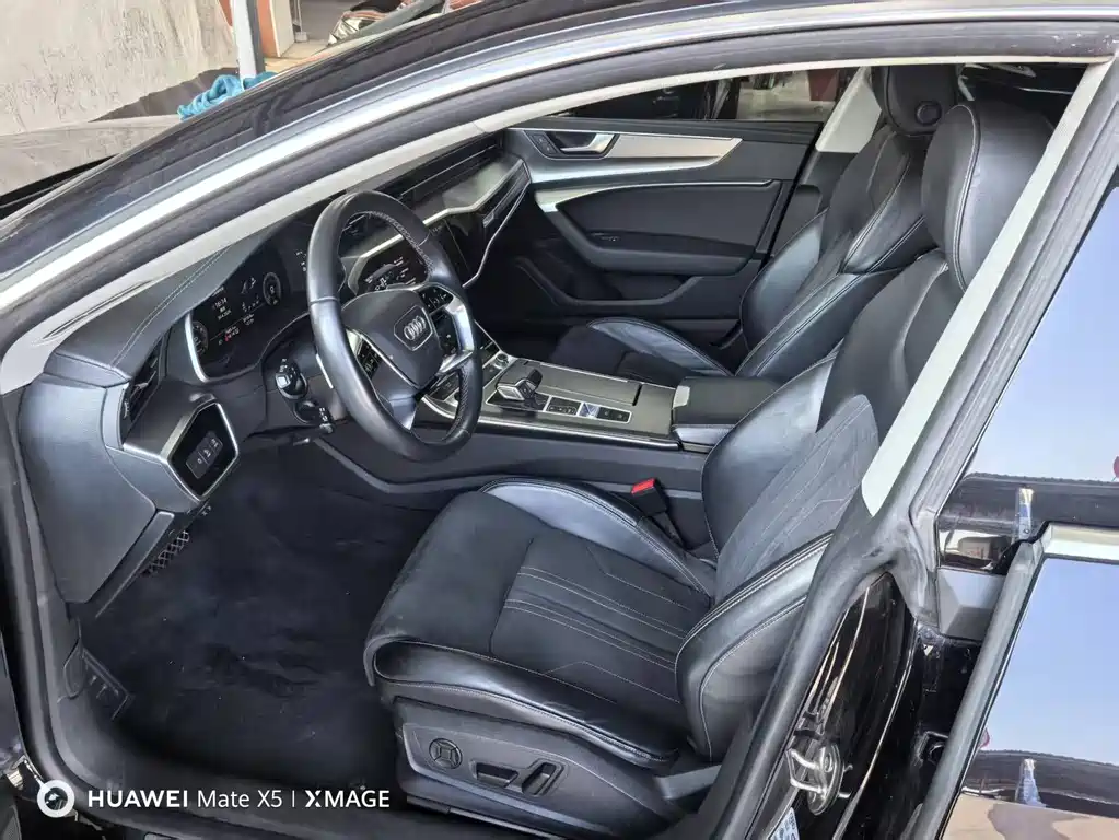 Audi A7L 2024 45TFSI S-line