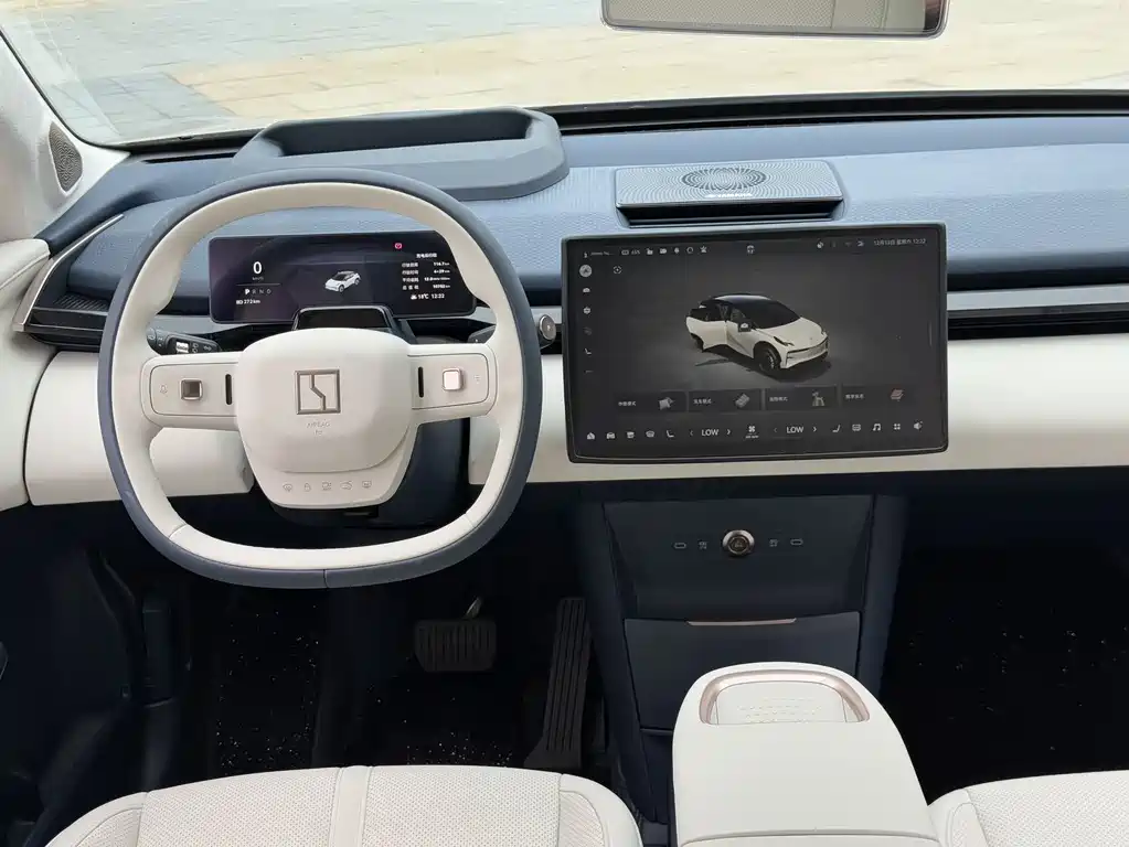 Zeekr X 2025 мест