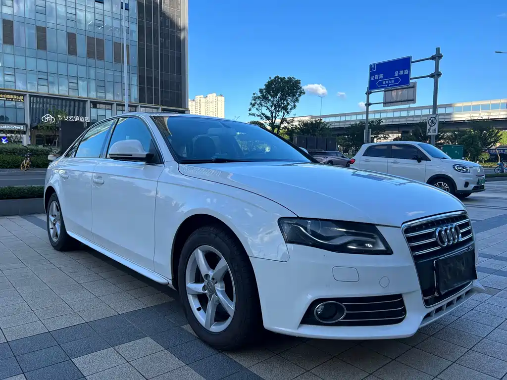 Audi A4L 2012 2.0 TFSI AT Comfort