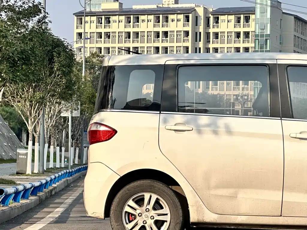 CHANGAN OLIWEI EV