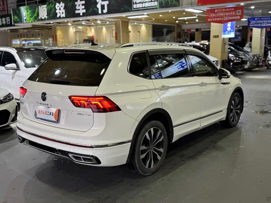Volkswagen Tiguan L — миниатюра 6