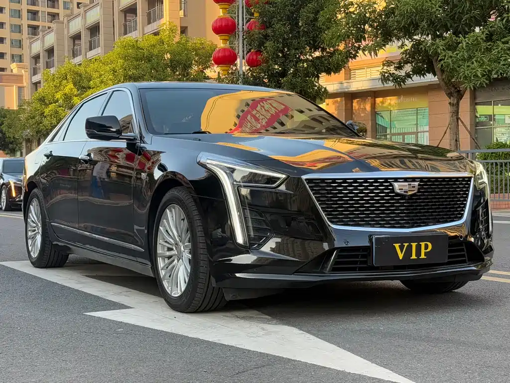 CADILLAC CT6