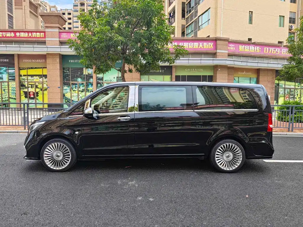 Mercedes-Benz Vito 2018 2.0T Elite 7 мест V