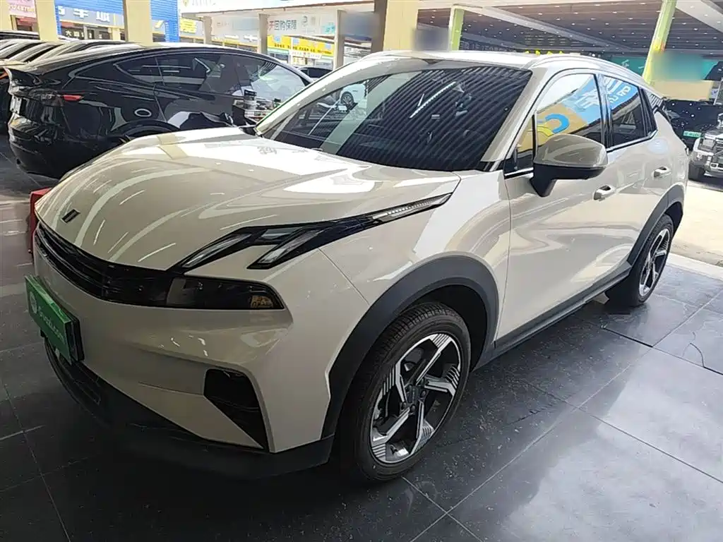Купить Lynk & Co 06