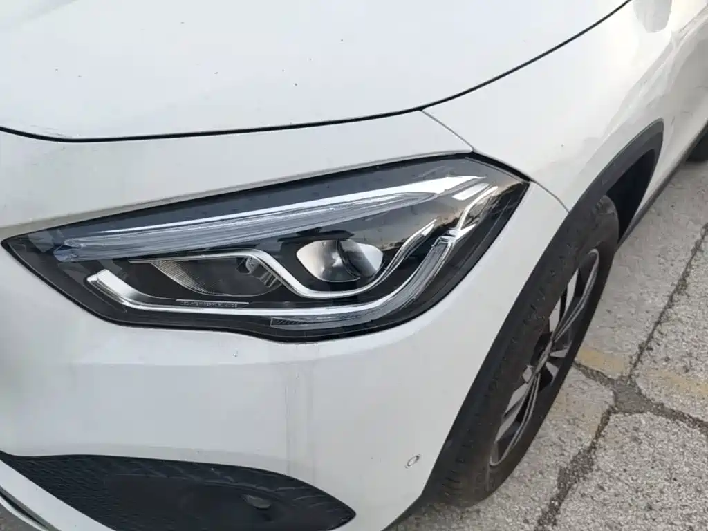 Mercedes-Benz GLA — миниатюра 24