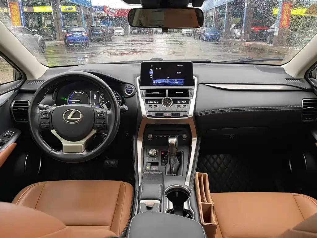 Lexus NX — миниатюра 11