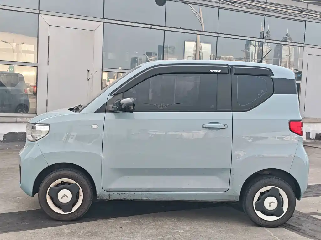 Wuling MINIEV — миниатюра 7
