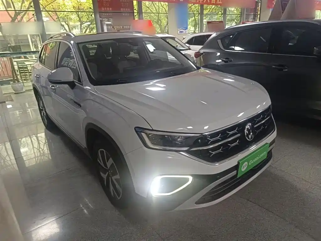 Volkswagen Tayron 2023 300TSI Luxury Plus