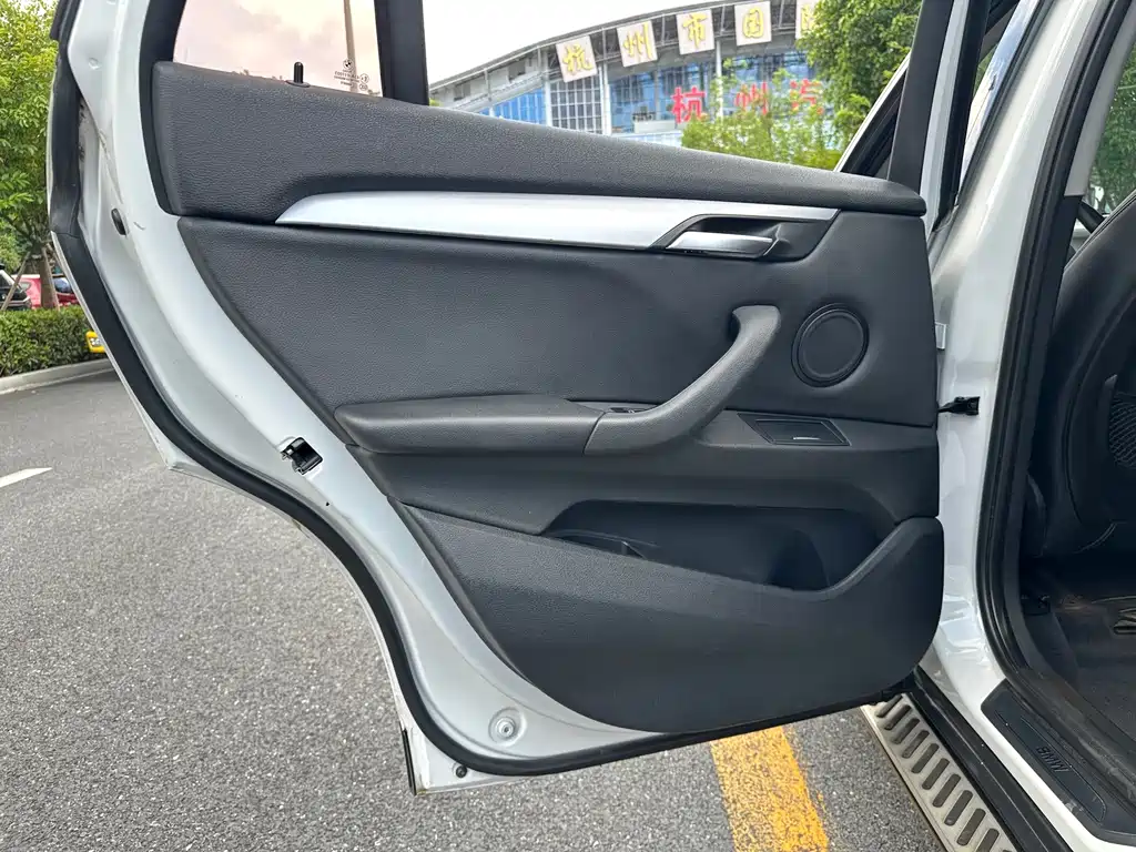 BMW X1 — миниатюра 18