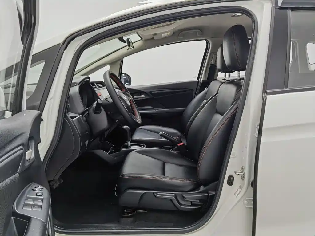 Honda Fit — миниатюра 10