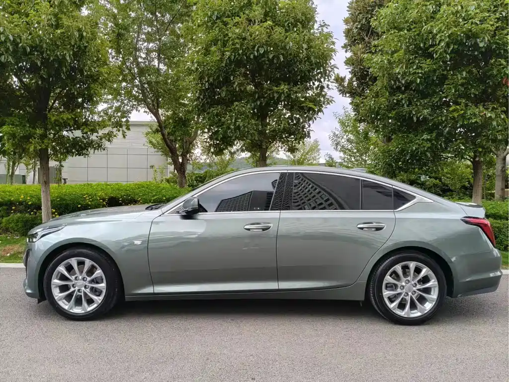 Cadillac CT5 — миниатюра 3