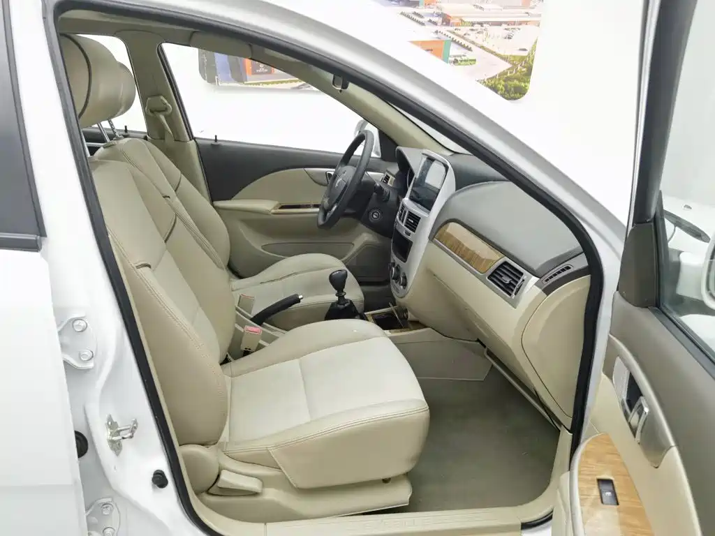 Buick Excelle — миниатюра 23