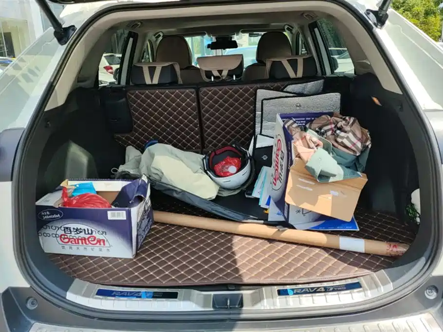 TOYOTA RAV4 RONGFANG