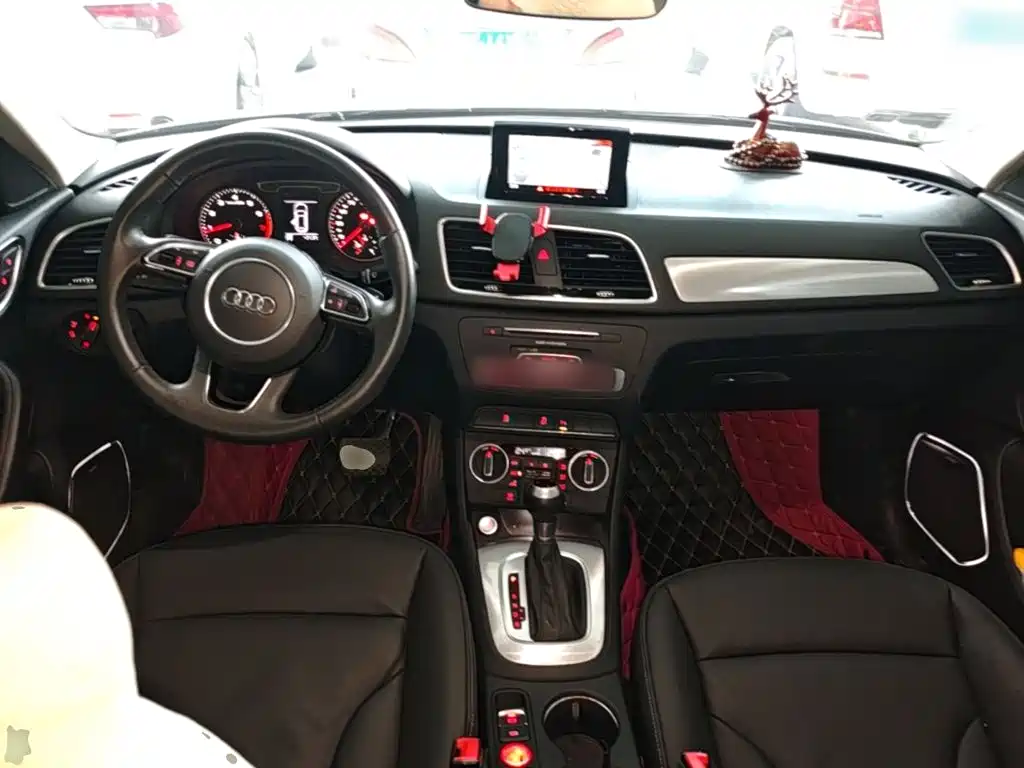 Audi Q3 — миниатюра 10